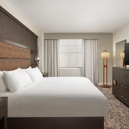 Doubletree Suites By Hilton Austin Downtown Capitol Bagian luar foto