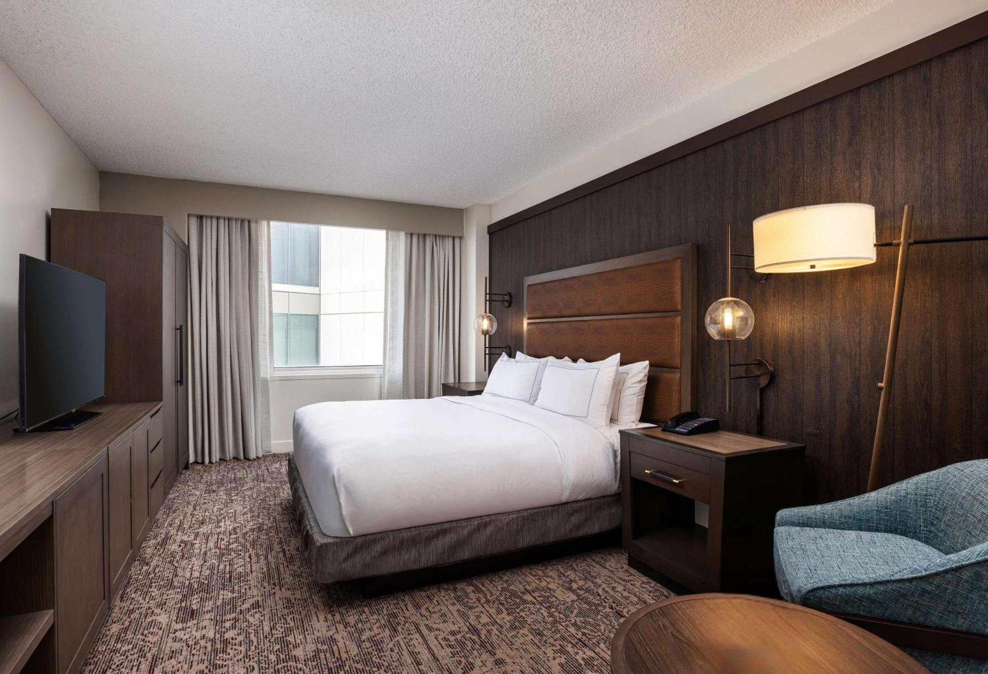 Doubletree Suites By Hilton Austin Downtown Capitol Bagian luar foto