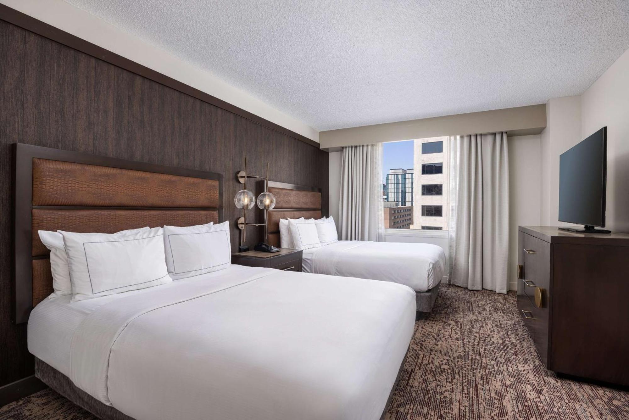Doubletree Suites By Hilton Austin Downtown Capitol Bagian luar foto